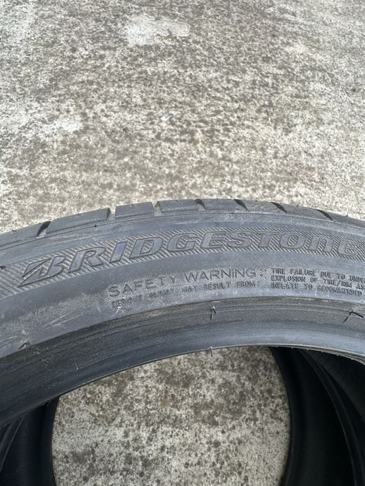 Vand 2 Anvelope Bridgestone