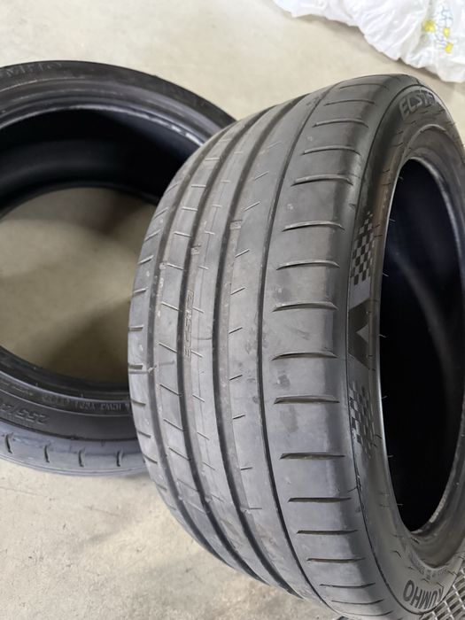 Vand 2 anvelope 225/45R18 + 2 anvelope 255/40 R18