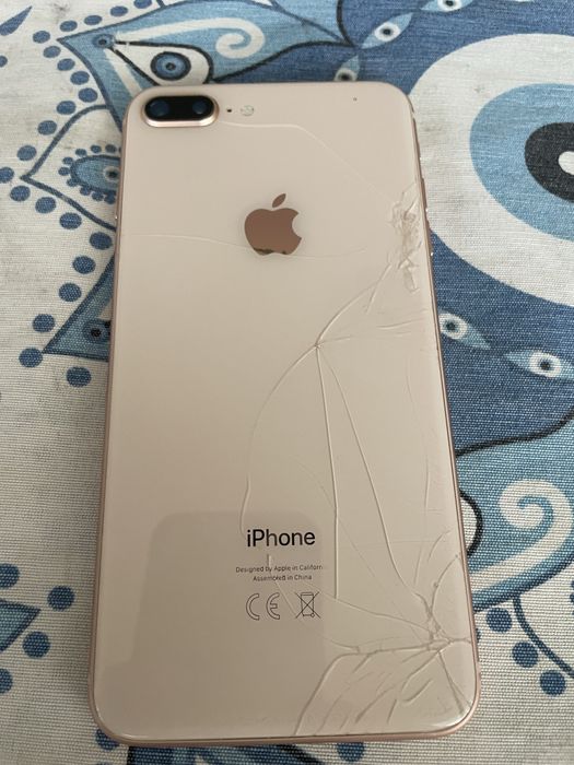 Iphone 8 + . Iphone 7 за части