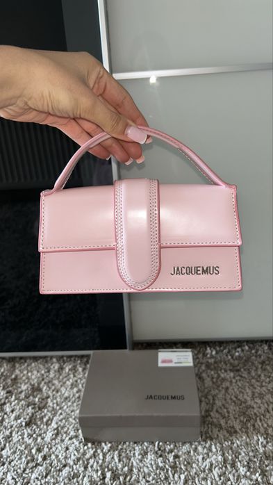Geanta jaquemus le bambino powder pink pe stoc