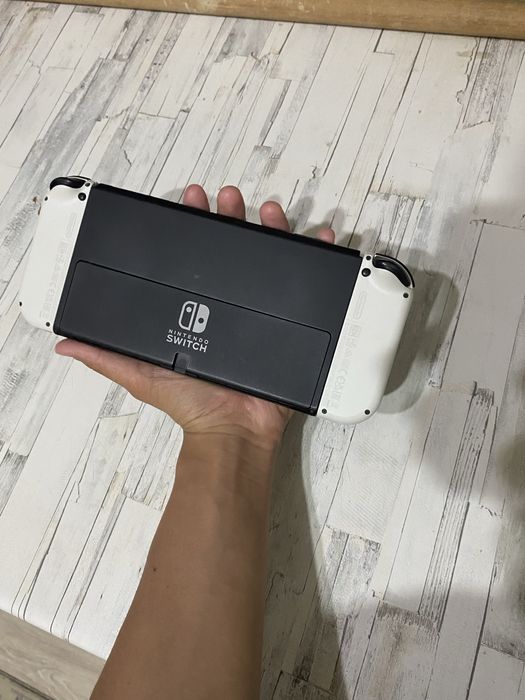Nintendo Switch OLED полный комплект + коробка