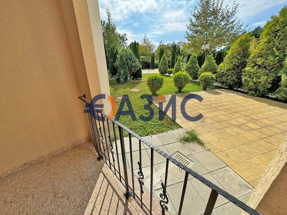 Продава се Двустаен апартамент в Свети Влас - 74 кв.м за 994 €/кв.м - Снимка #11