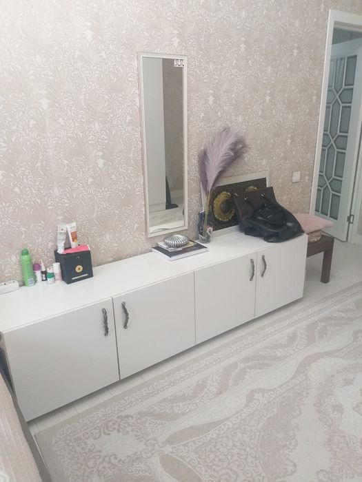 Продам тумбу  можно под телевизор.