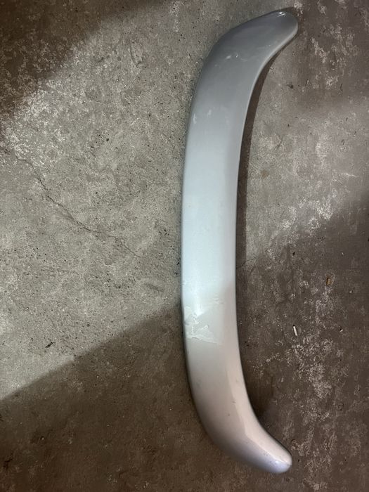 Крило от Субару Импреза 1999г