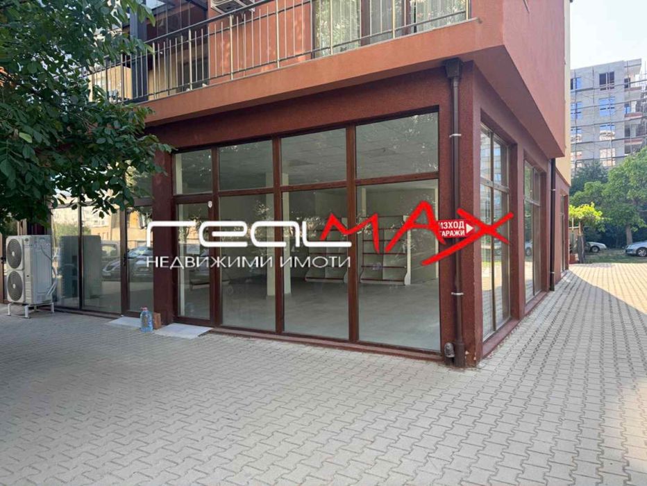 Дава се под наем Магазин в Казанлък - 216 кв.м за 550 € - Снимка #12