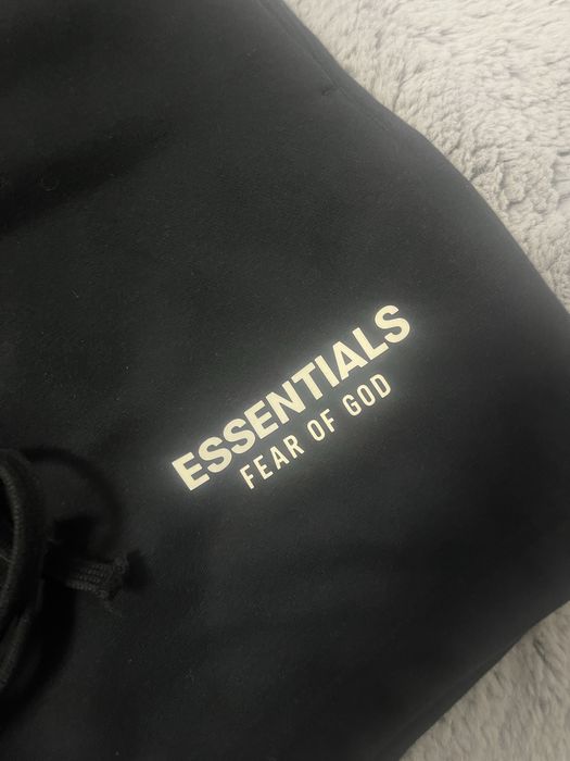 pantaloni scurti essentials