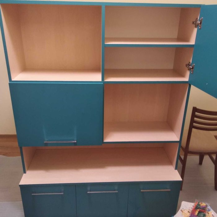 Секция и нощно шкафче