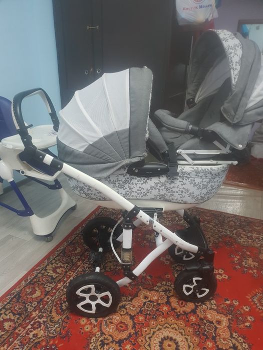 Продам коляску в отличном состоянии