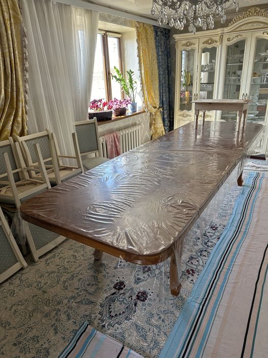 Стол стуляларымен