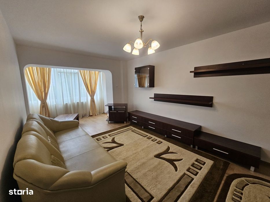Apartament 3 camere Centru