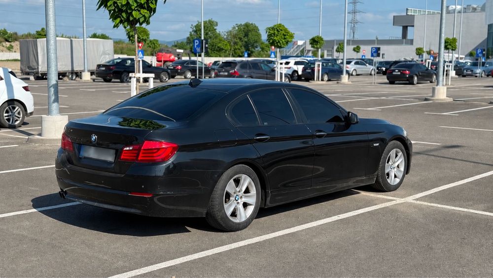 BMW 5 Series 2011 — imagine 4