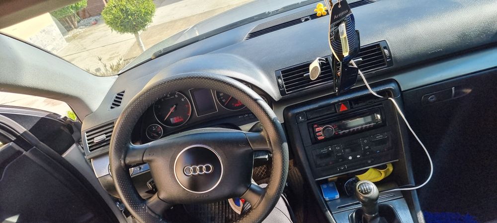 Vând Audi A4 1.6 benzină, an 2003, Mașină îngrijită