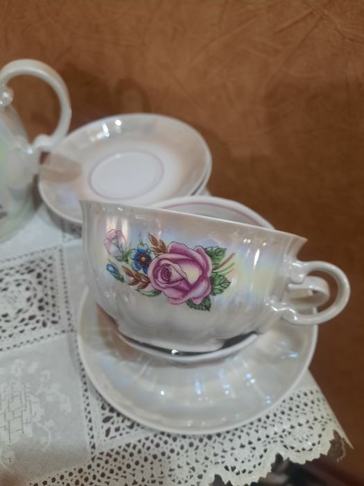 Редкость! Красивый чайный набор из 5 чайных пар и чайника. Туймазински