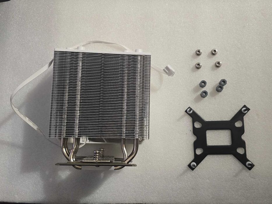 Cooler CPU ID-COOLING SE-214-XT White 180W TDP 4Heatpipes PWM 120mm