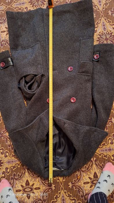 Зимно палто с висока яка