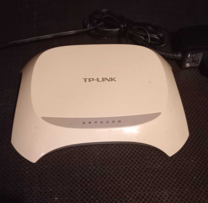 Безжичен рутер TP-Link TL-WR720N скорост до 150Mbps