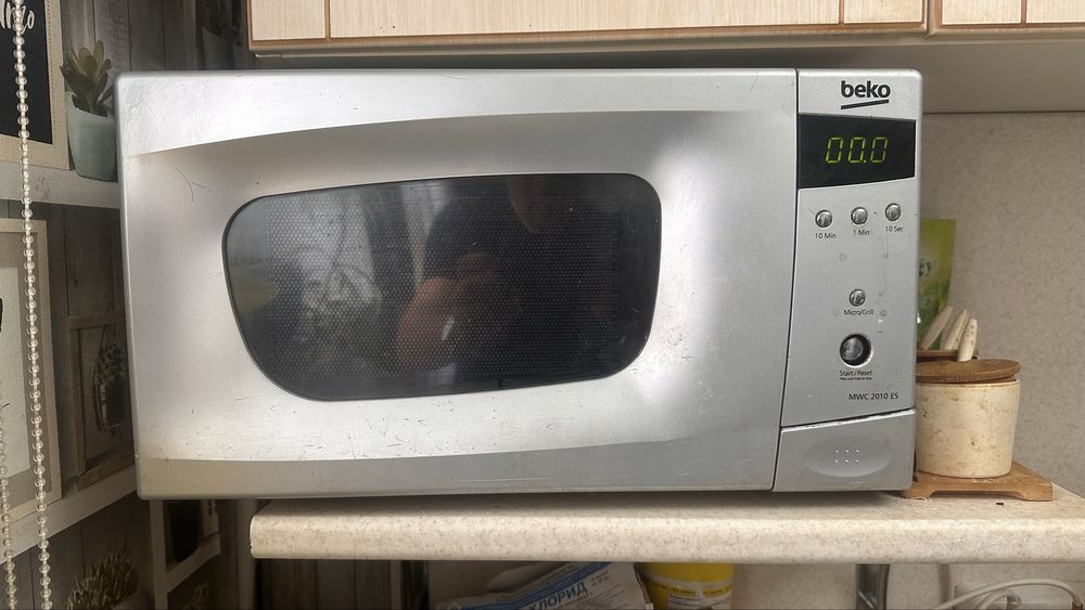 Продам микроволновую печь