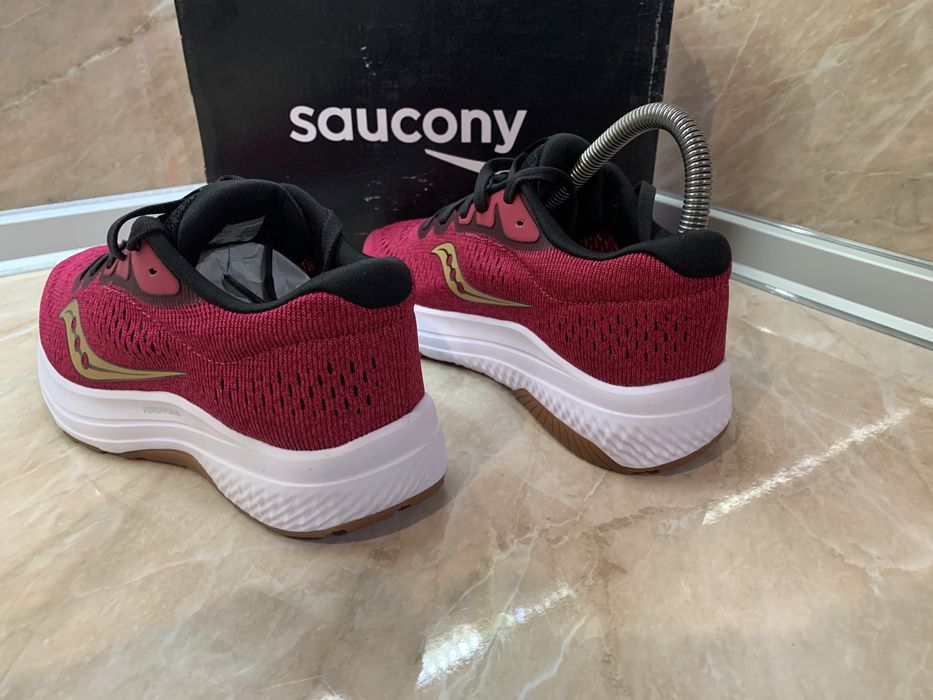Saucony номер 36 и 37,5