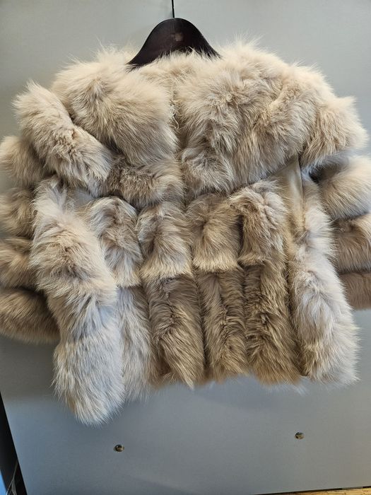 Дамско яке от лисица