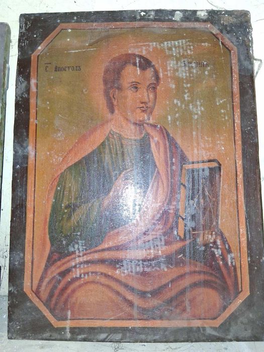 Старинни ръчно изрисувани икони