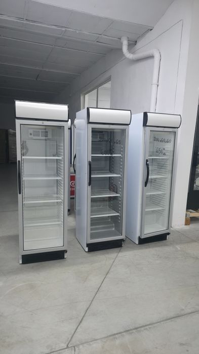 Хладилна витрина 200х60х60