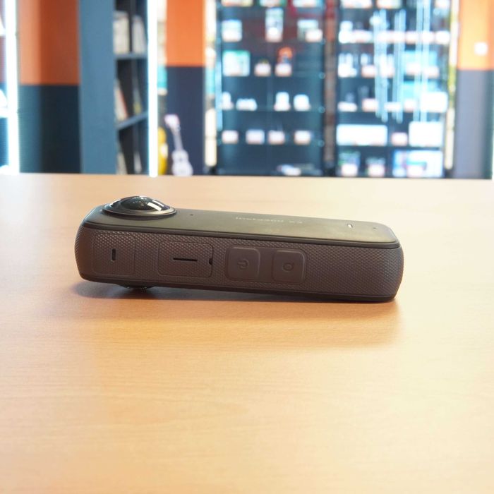 Camera Insta360 X3, 5K Captură 360° cu Ecran Tactil 2.29" și Wi-Fi, Negru