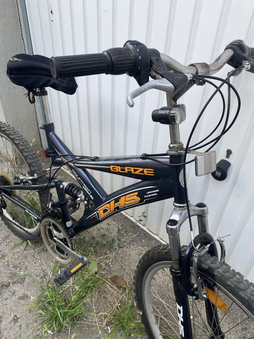 Bicicletă MTB DHS Blaze – Full Suspensie, Echipare Shimano, 18 Viteze