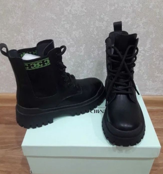 Новая кожаная обувь на девочку р36