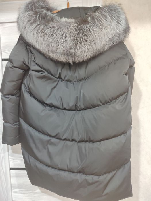 Продам зимний пуховик