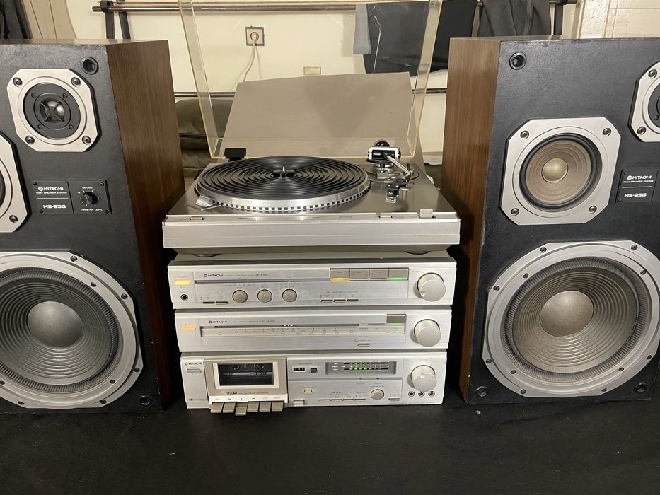 Hitachi грамофон усилвател дек тонколони