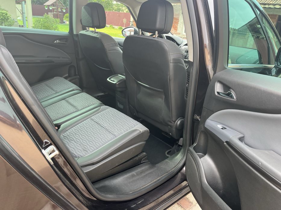 Opel zafira 2000 cdti