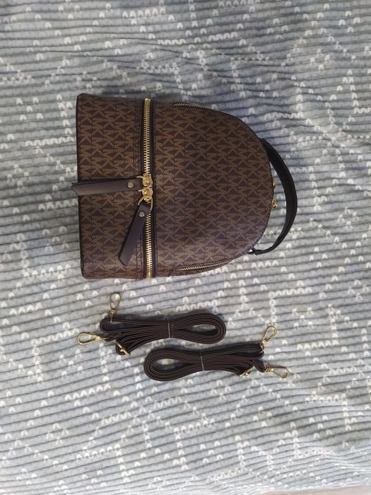 сумочка-рюкзак под Michael Kors