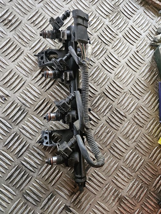 Rampa injectoare 8200367230, Dacia Logan 2, 1.2 benzina