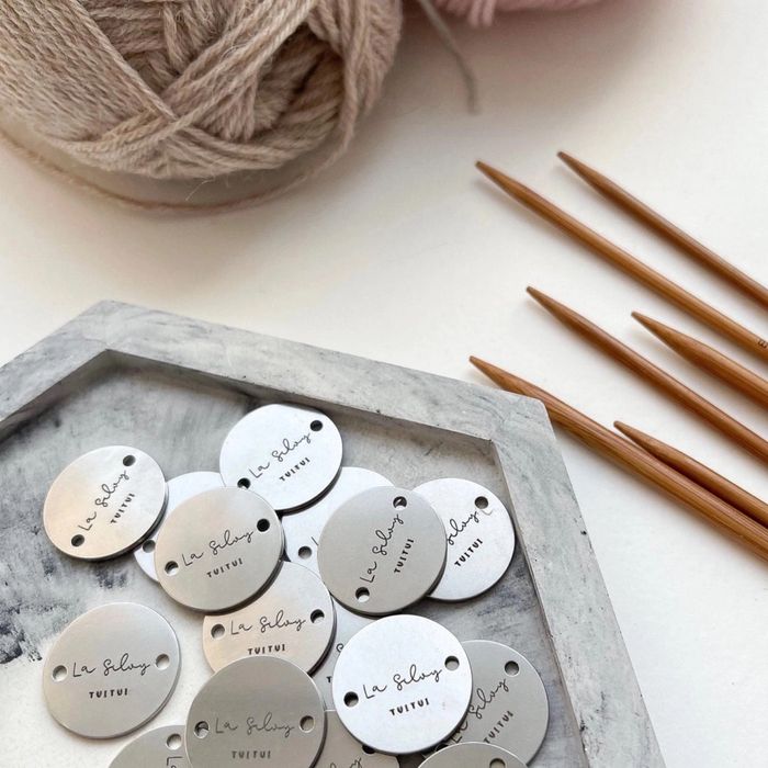 Металлические таблички, бирки, шпильдики