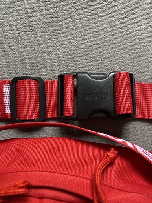 барсетка supreme