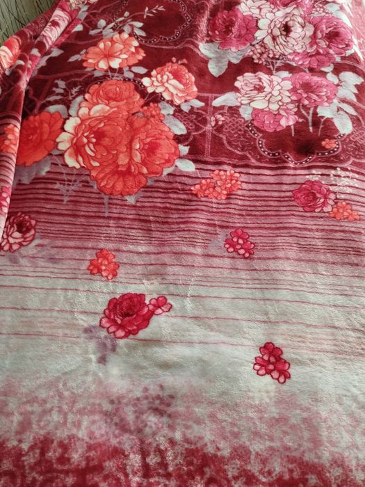 Одеяла турецкие, пледы, покрывала