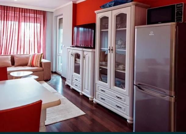 Дава се под наем Двустаен апартамент в Пловдив, Център - 60 кв.м за 375 € - Снимка #3