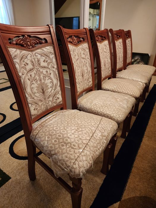 Комплект стол и стулья, 12 персон, шпон и чинара