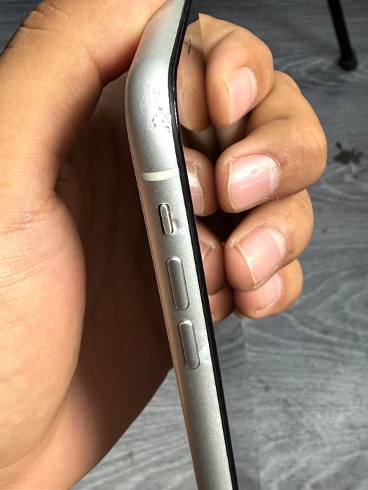 iPhone 11 64gb srochna