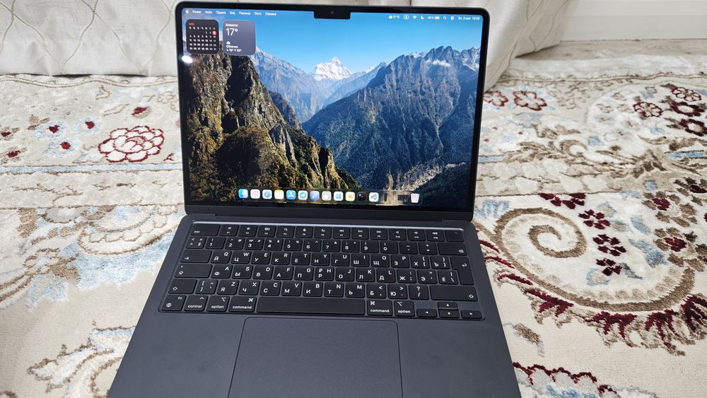 Macbook m2 16/256