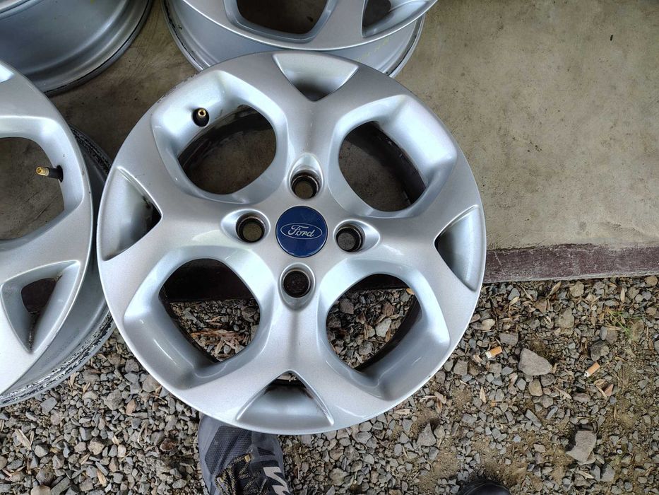 4бр.АЛУМИНИЕВИ ДЖАНТИ 15ки за FORD 4x108 6jx15 et47,5