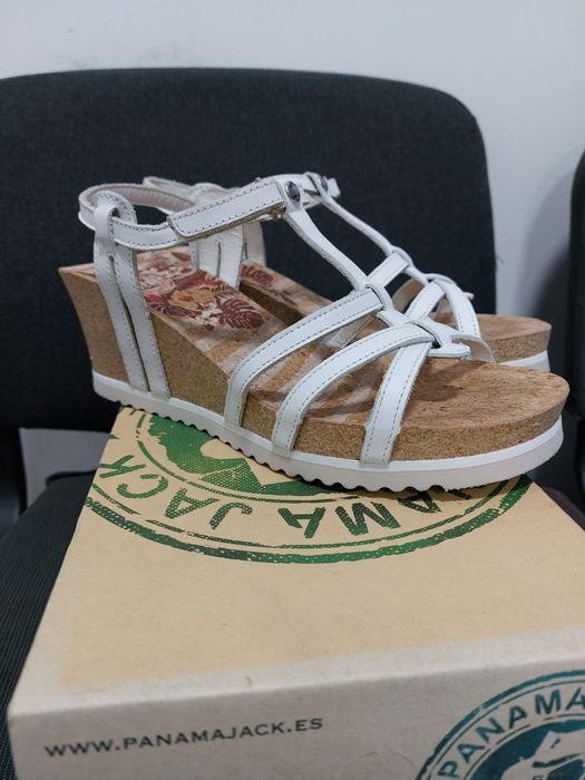 Сандали 39 номер, естествена кожа, нови