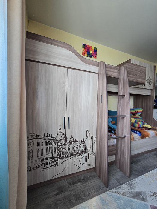 Двухярусная кровать