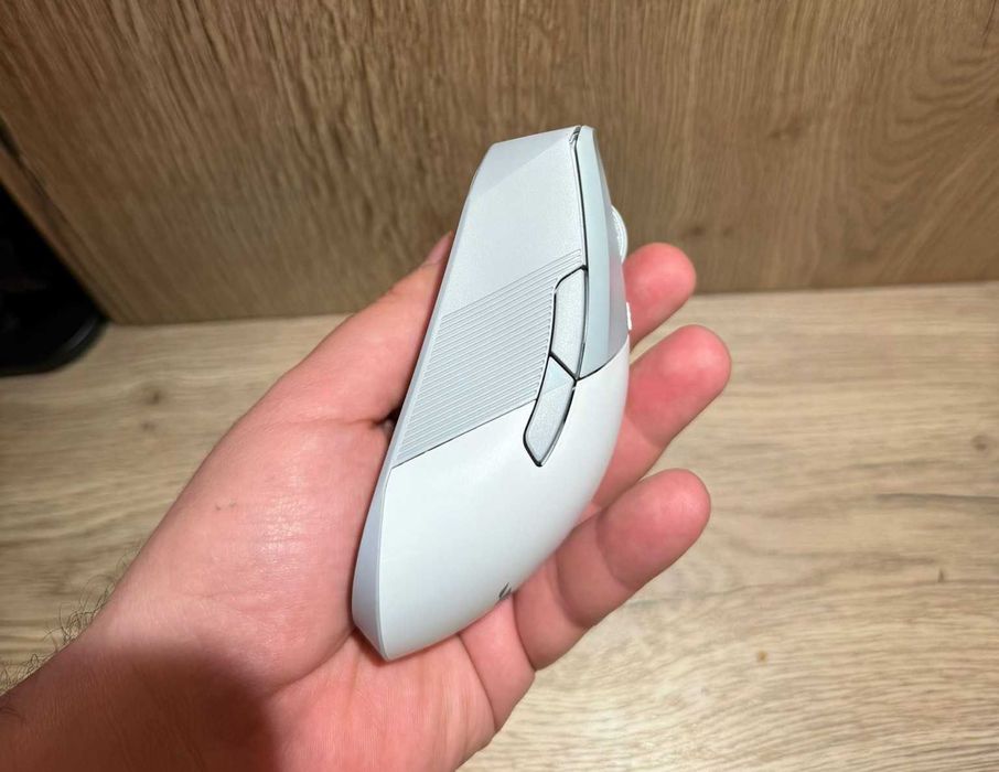 Mouse Gaming ASUS ROG Gladius III Wireless AimPoint Moonlight White