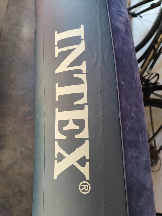 Матрас  INTEX для отдыха на воде