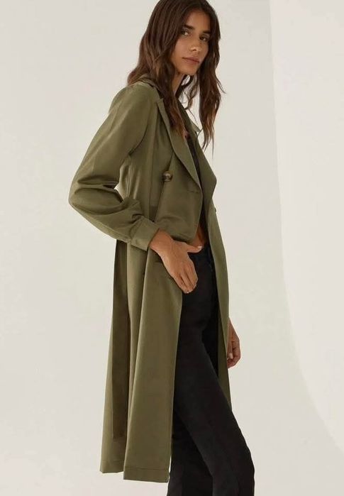 Нов тренч Л размер