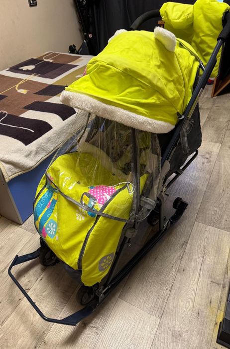 Продам санки коляску