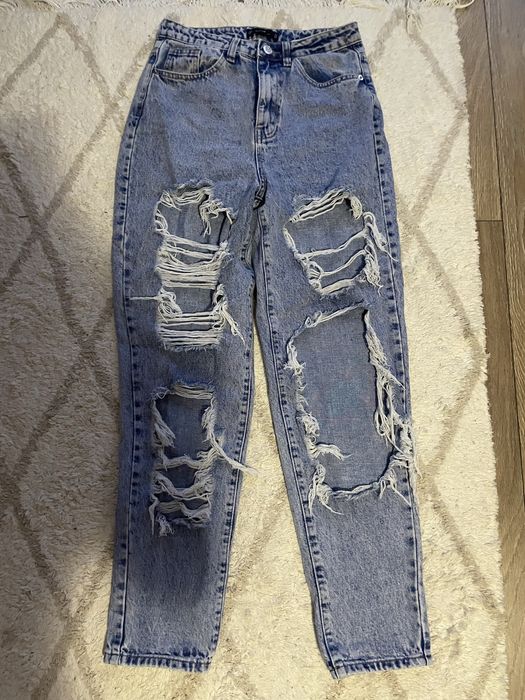 Blugi rupti cu talie inalta marimea S