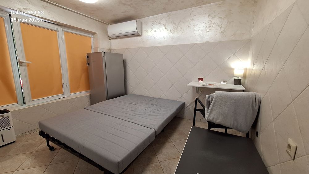 Дава се под наем Едностаен апартамент в Варна, Спортна зала - 25 кв.м за 306 € - Снимка #4