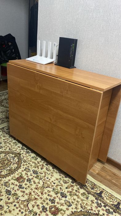 Продам стол книжка